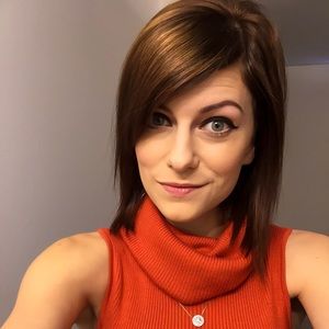 Meet your Posher, Amanda